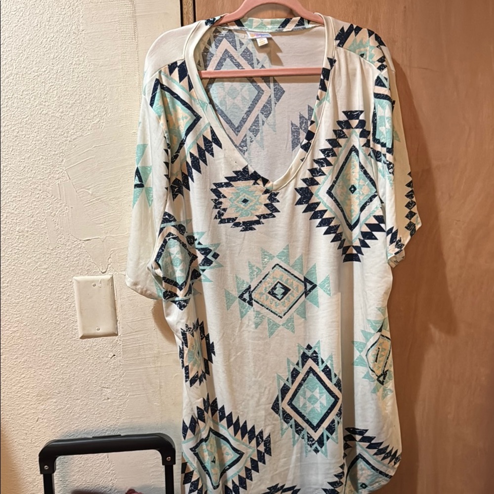 LuLaRoe Blue and Cream Geometric Top